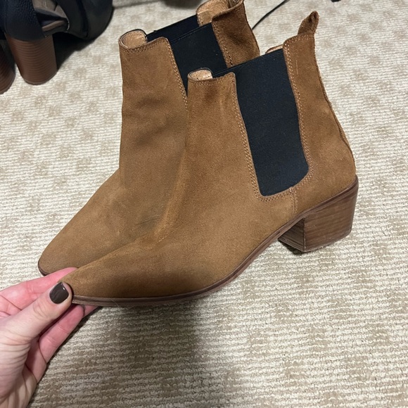 Real suede boots - Picture 2 of 2